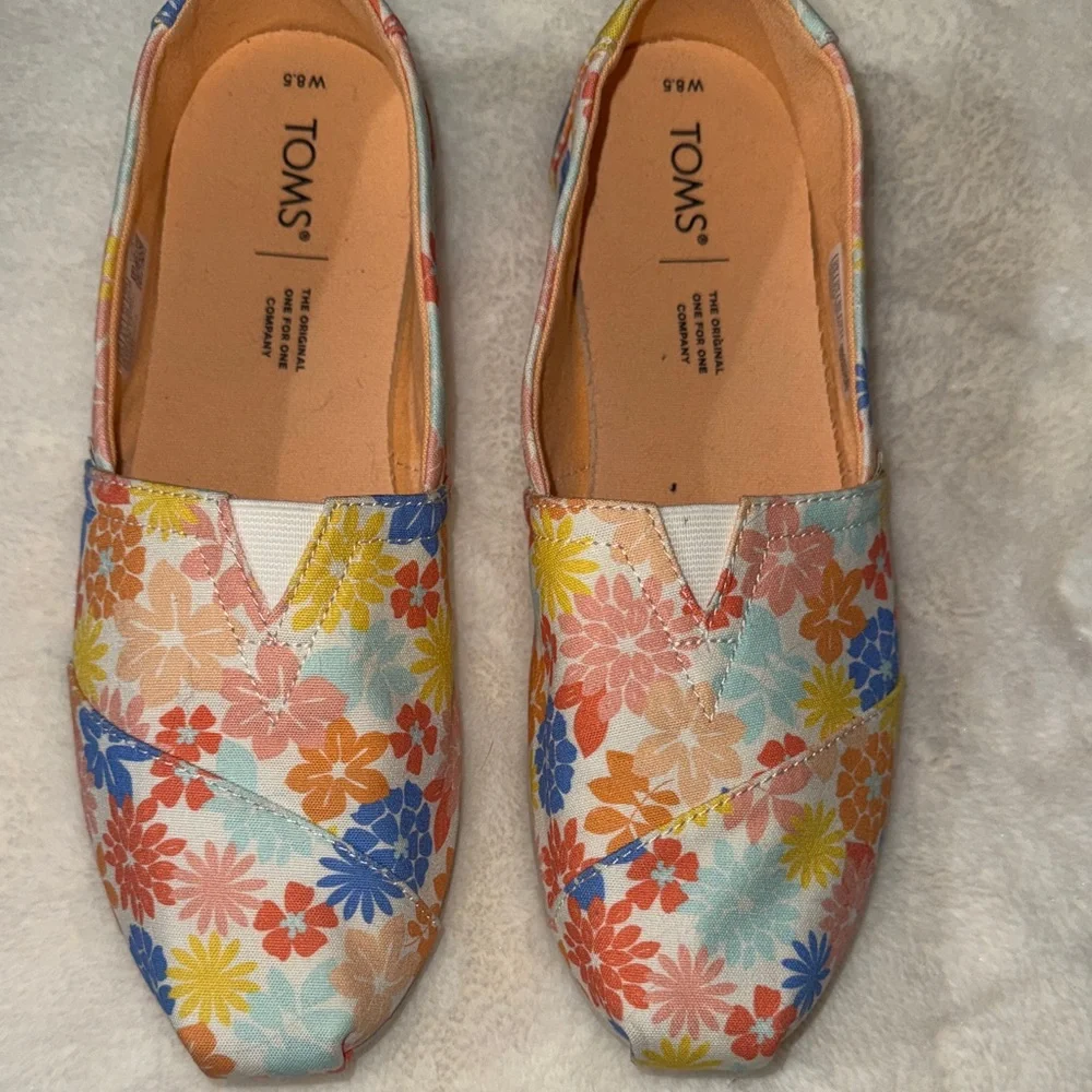 TOMS Women's Multicolor Floral Loafers - Picture 3 of 6